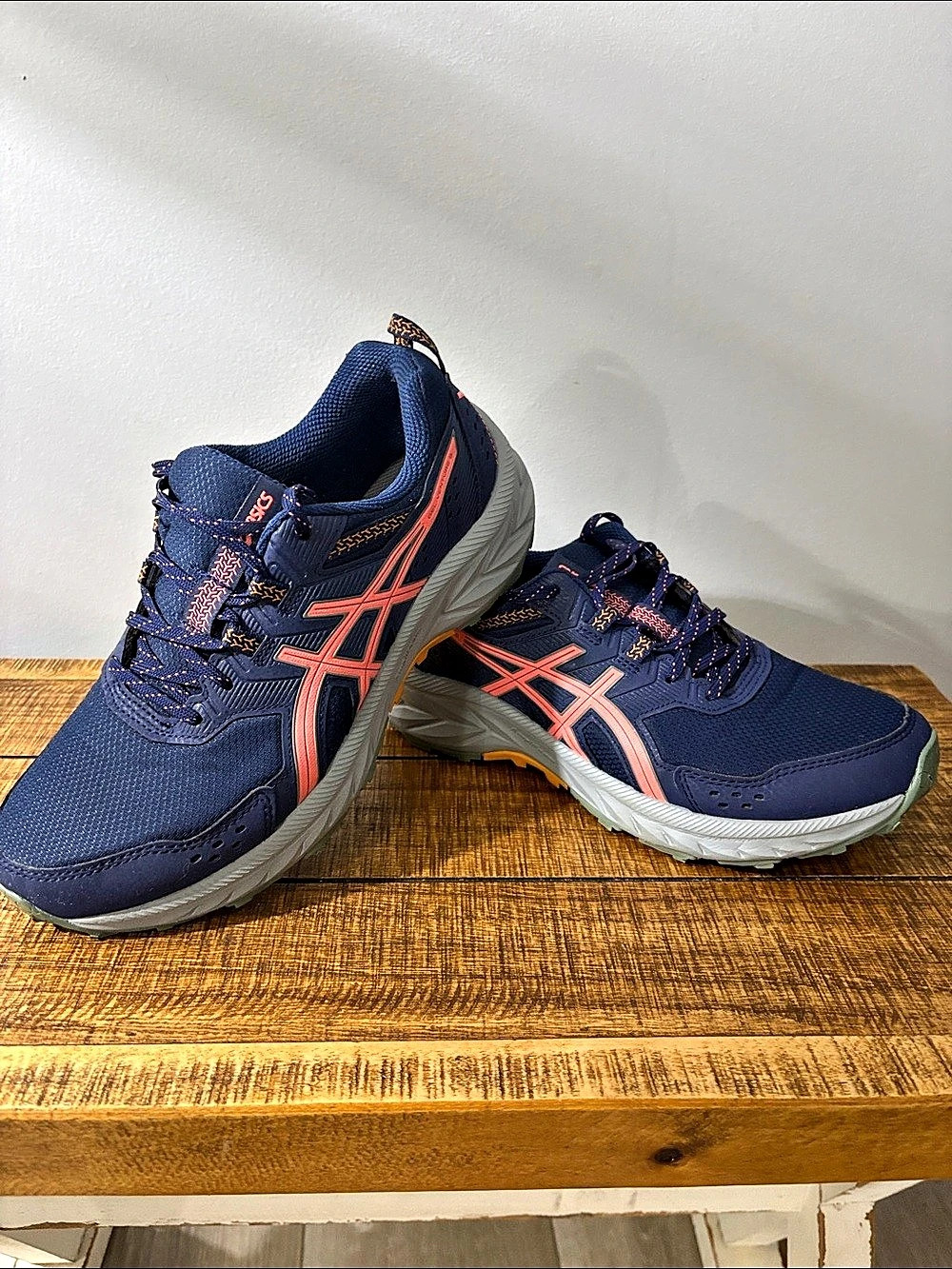 ASICS GEL-Contend Women's Athletic Shoes US 8 Like New